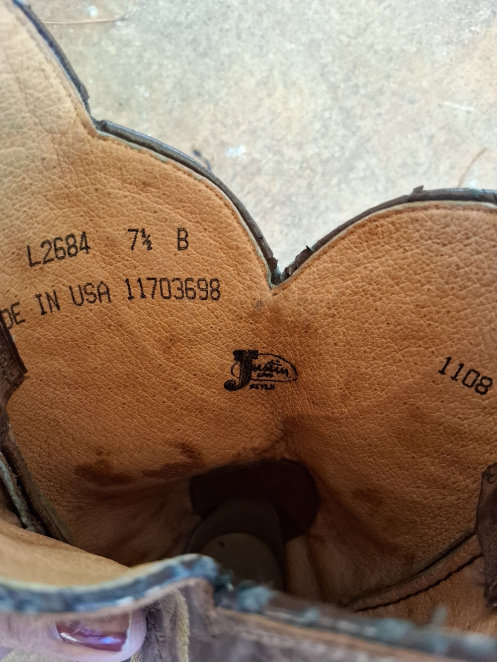 Justin Boots Brown & Tan Woman's Western Cowboy Boots - Picture 4 of 9